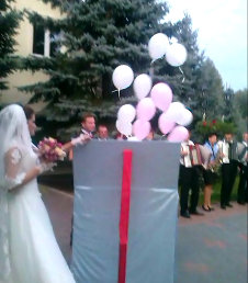 Balony z helem na weselu w Koszelówce