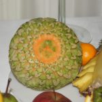 Owocowa rzeźba w melonie Cantaloupe - carving