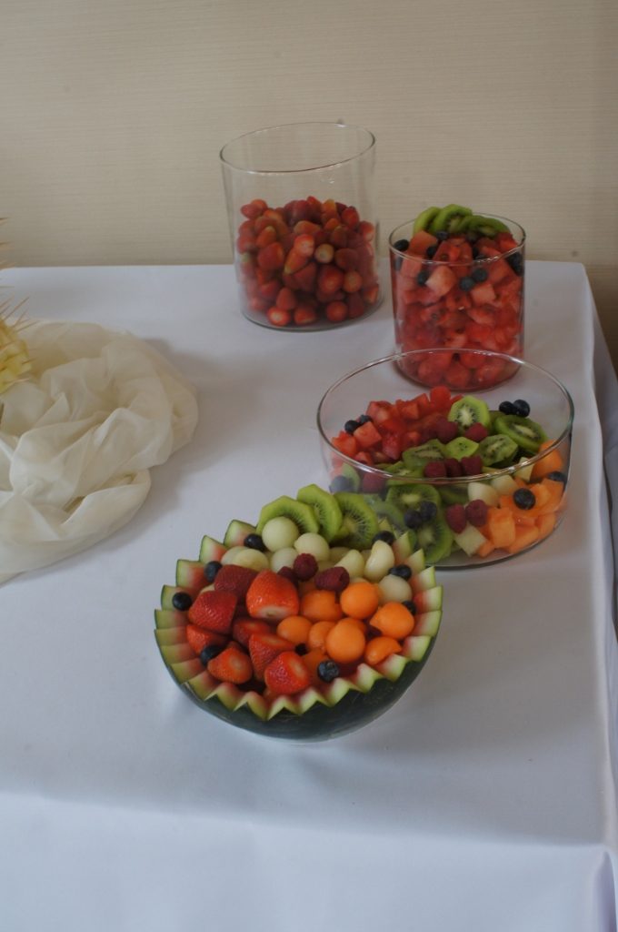 Stół owocowy - Nowa Baśń Nysa