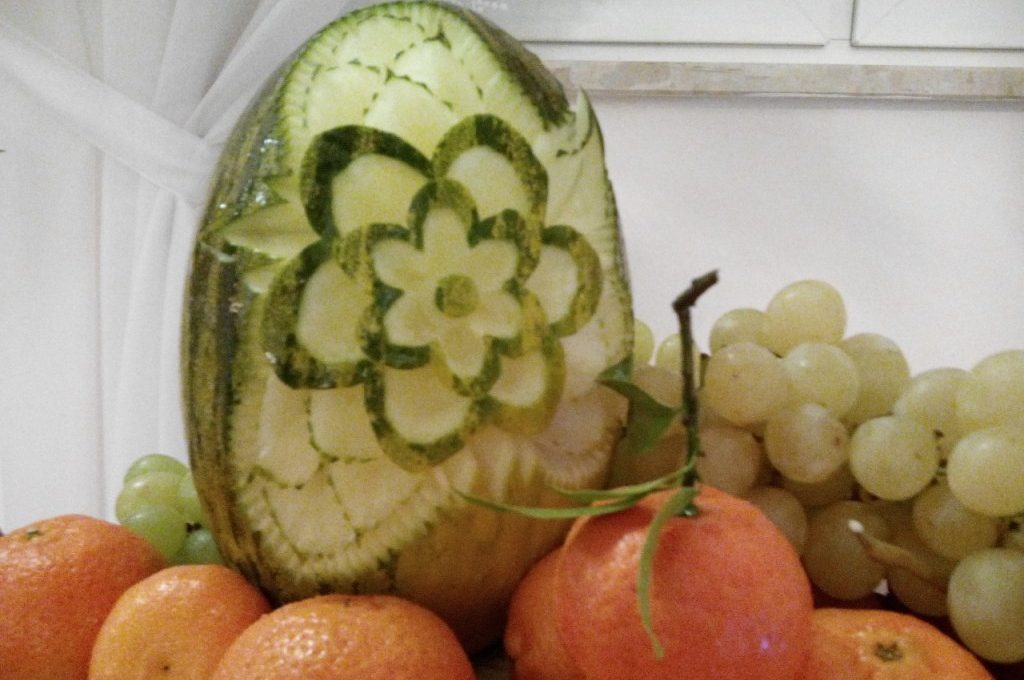 Carving w melonie Piel de Sapo