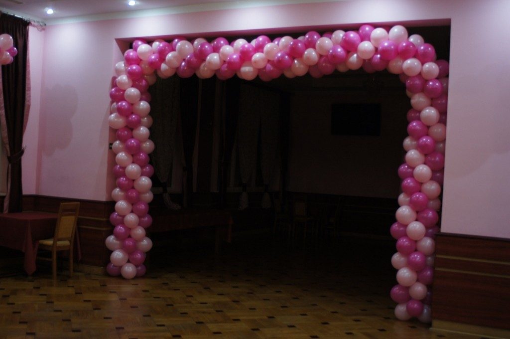 Balonowa brama - dekoracje balonowe