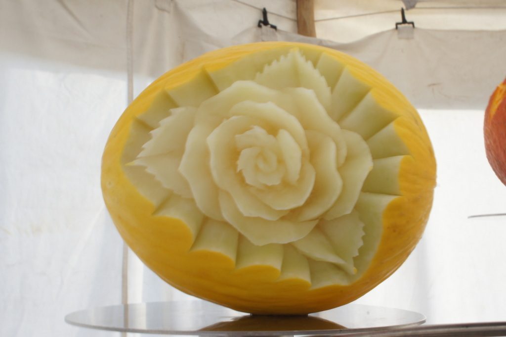carving w melonie