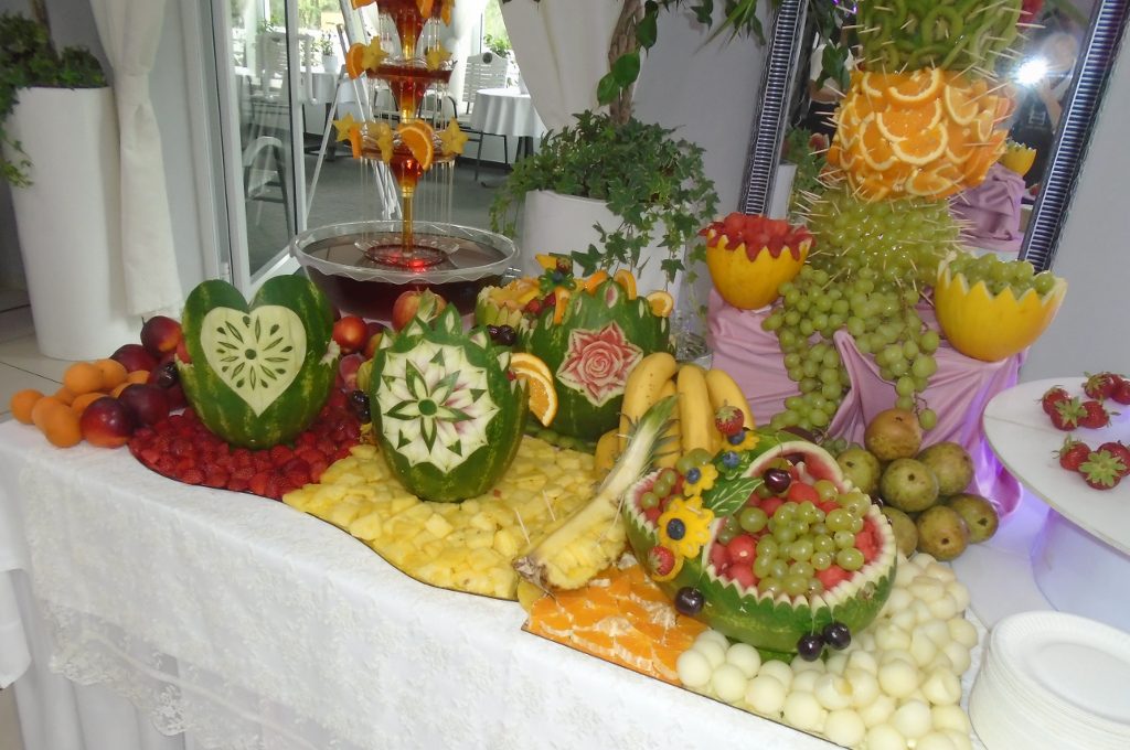 Dekoracje owocowe, stół owocowy Koło, Turek Konin
