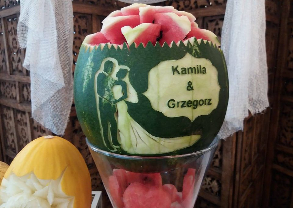 Stół owocowy, carving Tawerna Brześć Kujawski