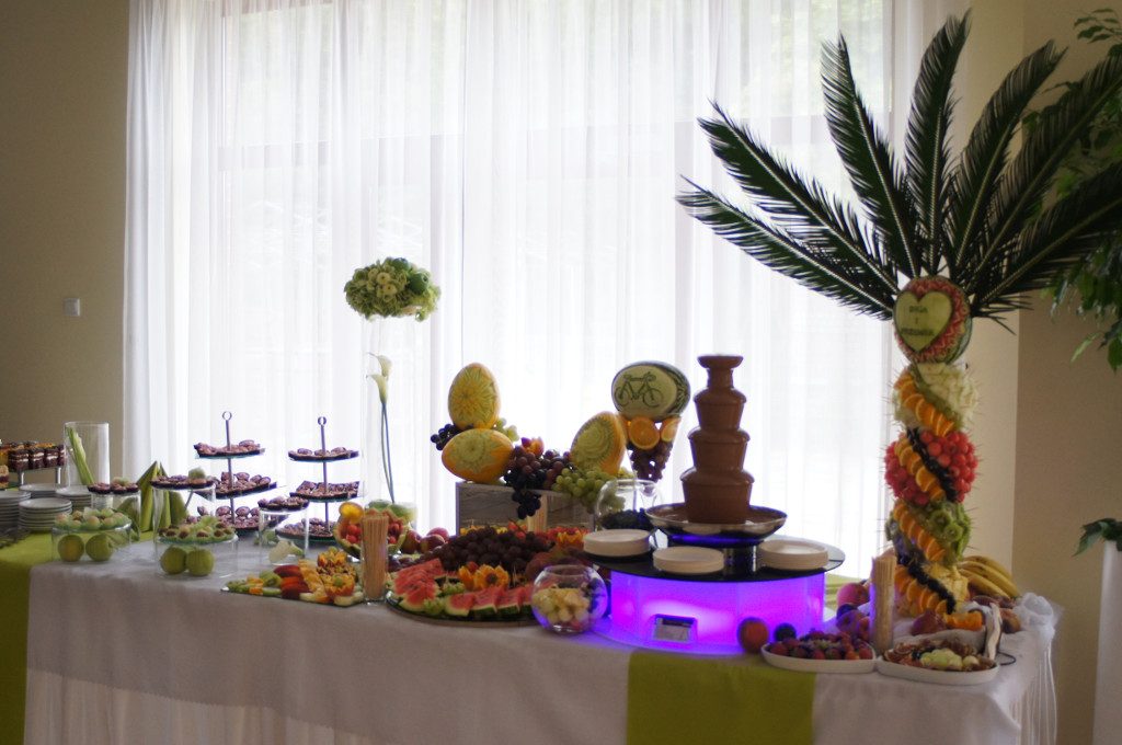 stół owocowy, palma owocowa, palma z owoców, słodki stół, candy bar, dekoracje owocowe Turek, Konin, Kłodawa, Kalisz