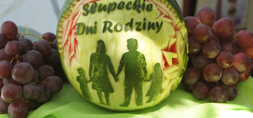 fruit carving, dekoracje owocowe, pokazy carvingu Turek, Koło, Konin, Słupca, Poznań, łódź