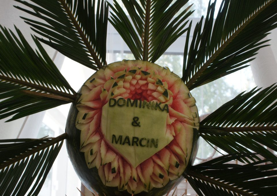 carving, fruit bar, dekoracje owocowe, stół z owocami, palma owocowa