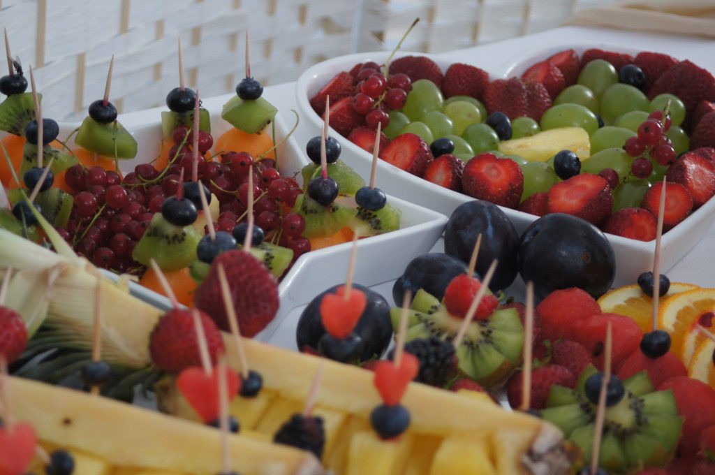 dekoracje owocowe stoły z owocami Łódź