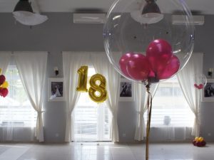 balony na 18stkę, dekoracje balonowe, balony z helem turek, Łódź, Biały Fortepian koło, konin