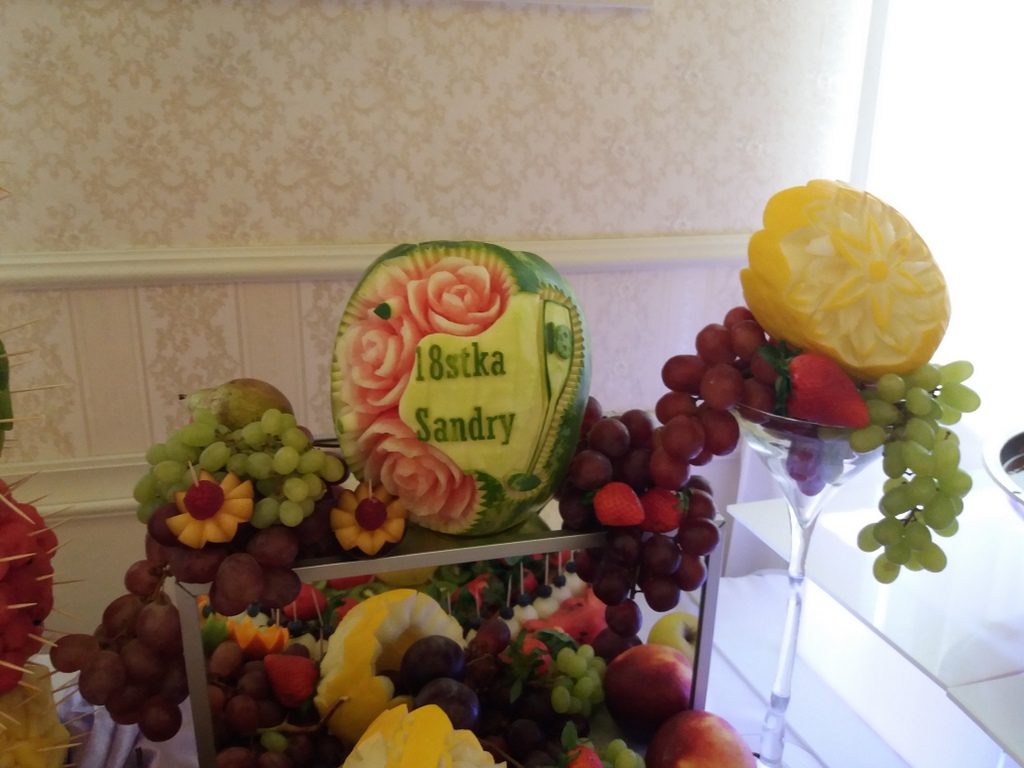 dekoracje owocowe, stół owocowy, fruit carving Pabianice