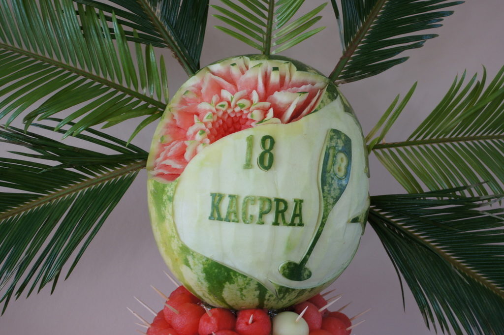 fruit carving Koło, stół owocowy na 18stkę Koło, stół owocowy Kalisz, fontanna czekoladowa Konin