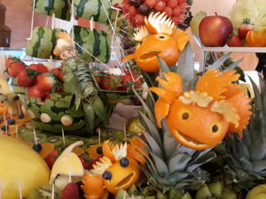 dekoracje owocowe, atrakcje dla dzieci, zdrowe przekąski dla dzieci, stół owocowy dla dzieci Turek, Koło, Konin, Słupca