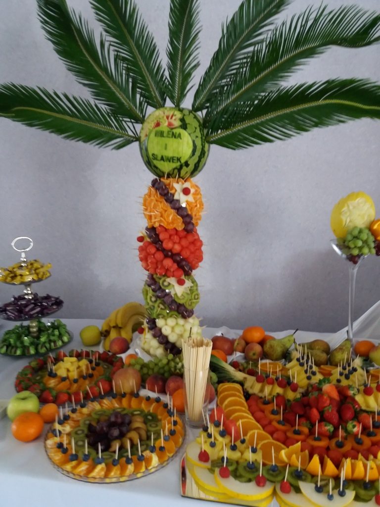 palma owocowa, fontanna czekoladowa, stół owocowy, dekoracje owocowe, fruit carving Kleczew, Konin, Turek,