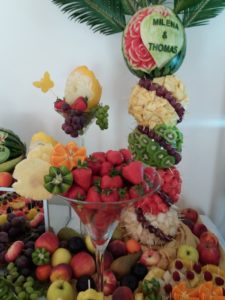 bufet owocowy, fruit carving, fruit bar, fontanna czekoladowa Biały Pałac Konstantynów Łódzki