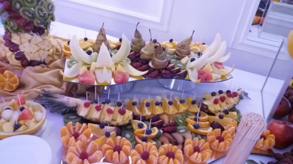 fruit carving, stół owocowy, bufet owocowy, dekoracje owocowe, palma owocowa Turek, Konin, Kalisz, Łódź