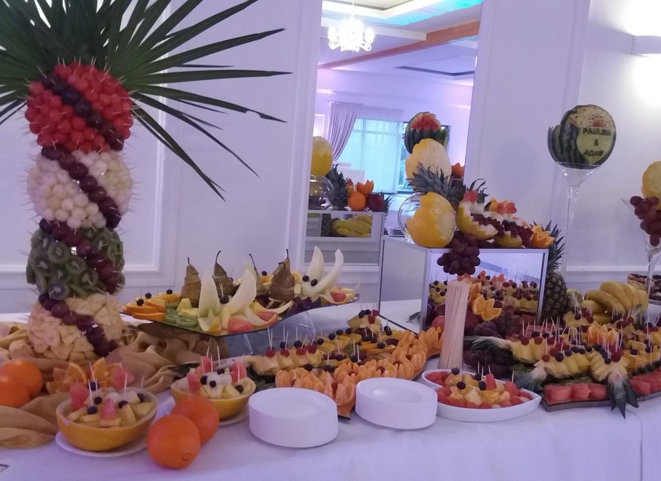 stół owocowy, dekoracje owocowe, fruit carving, bufet owocowy, palma owocowa Turek, Konin, Kalisz, Łódź